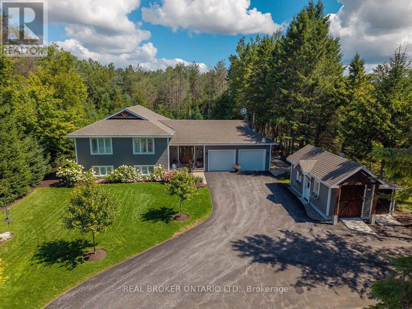 8 CRYSTALWOOD LANE