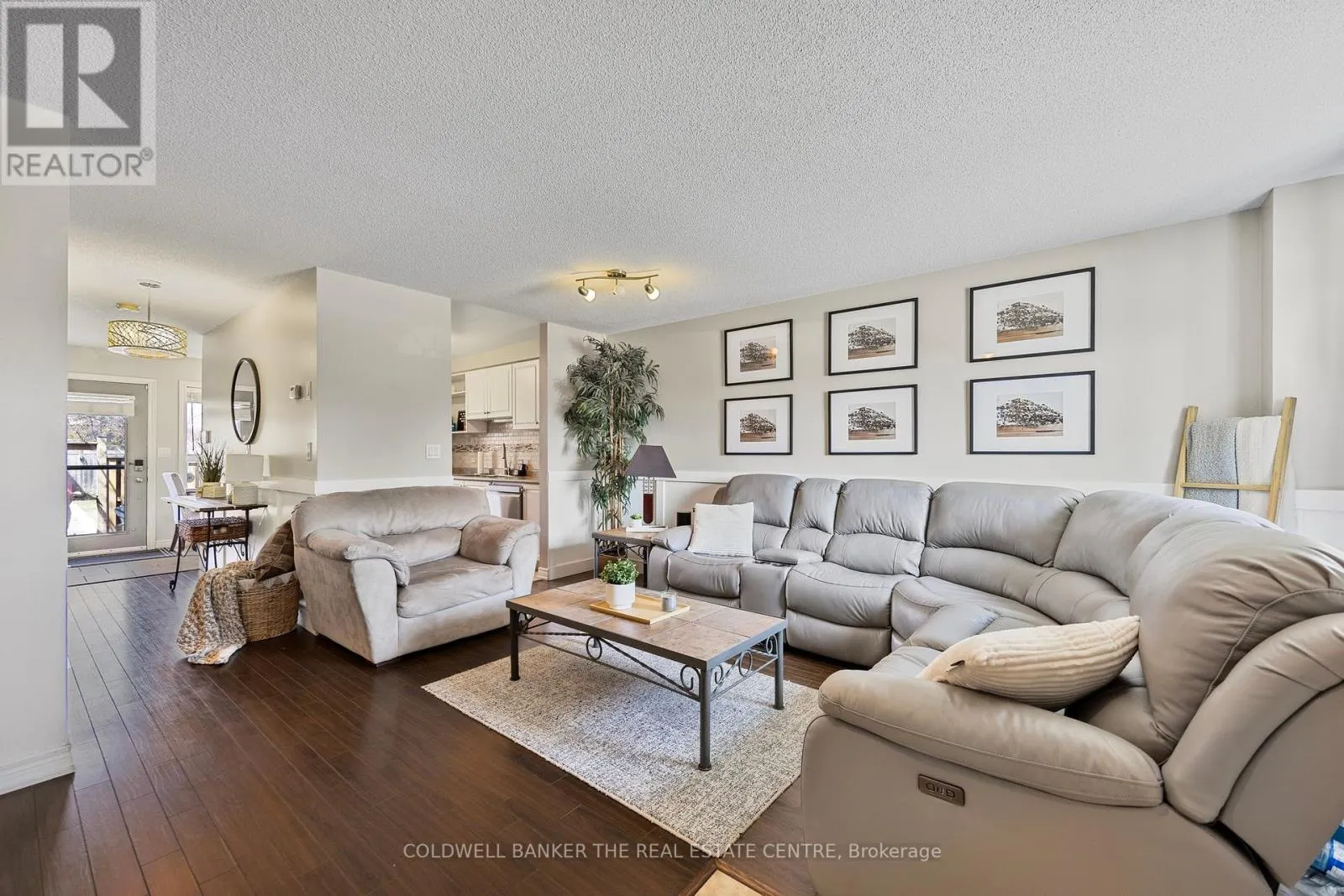 10 - 234 CUNDLES ROAD E