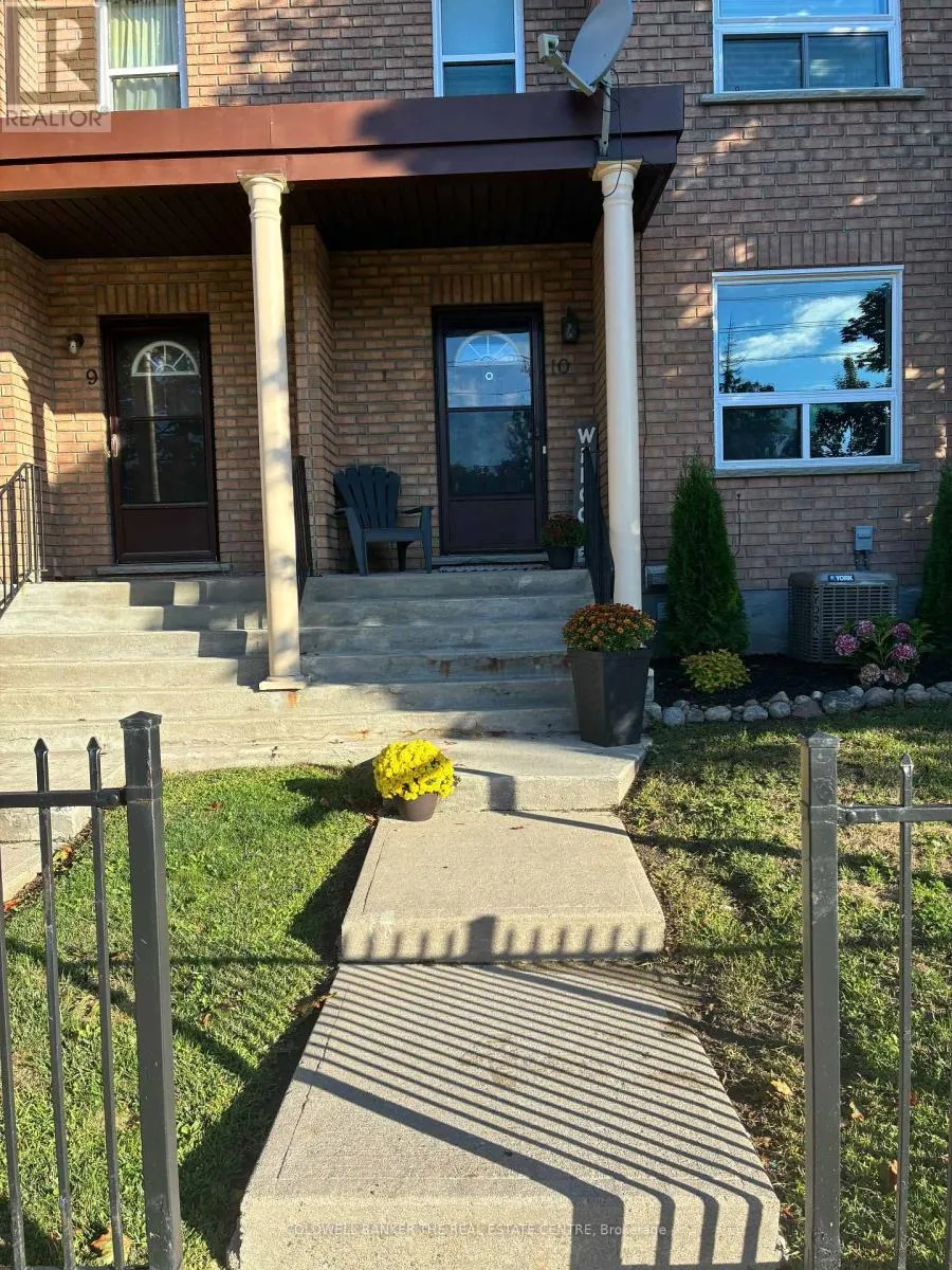 10 - 234 CUNDLES ROAD E