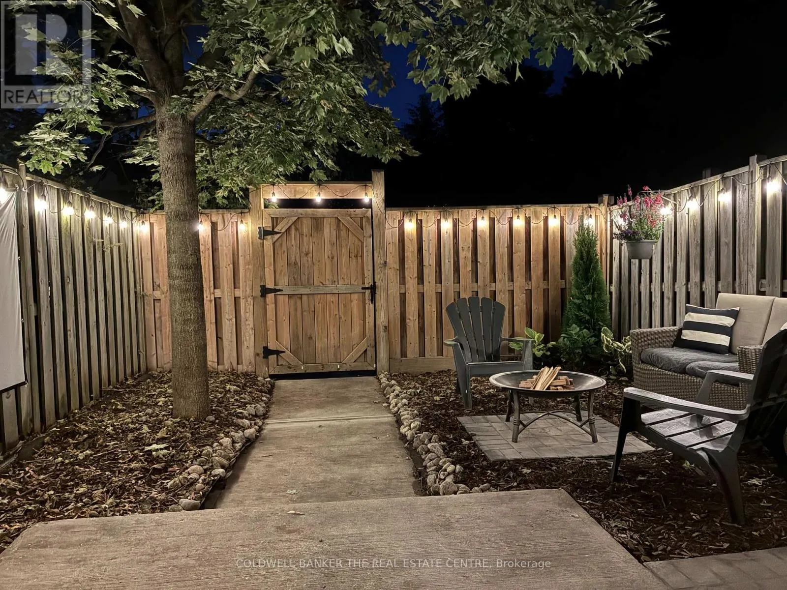 10 - 234 CUNDLES ROAD E