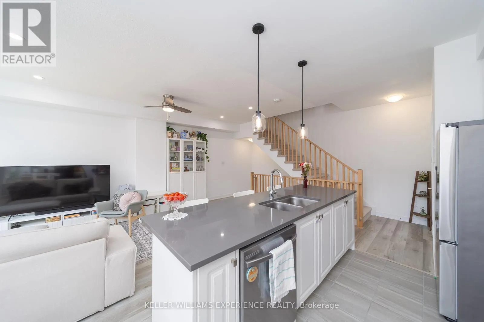 22 RED MAPLE LANE