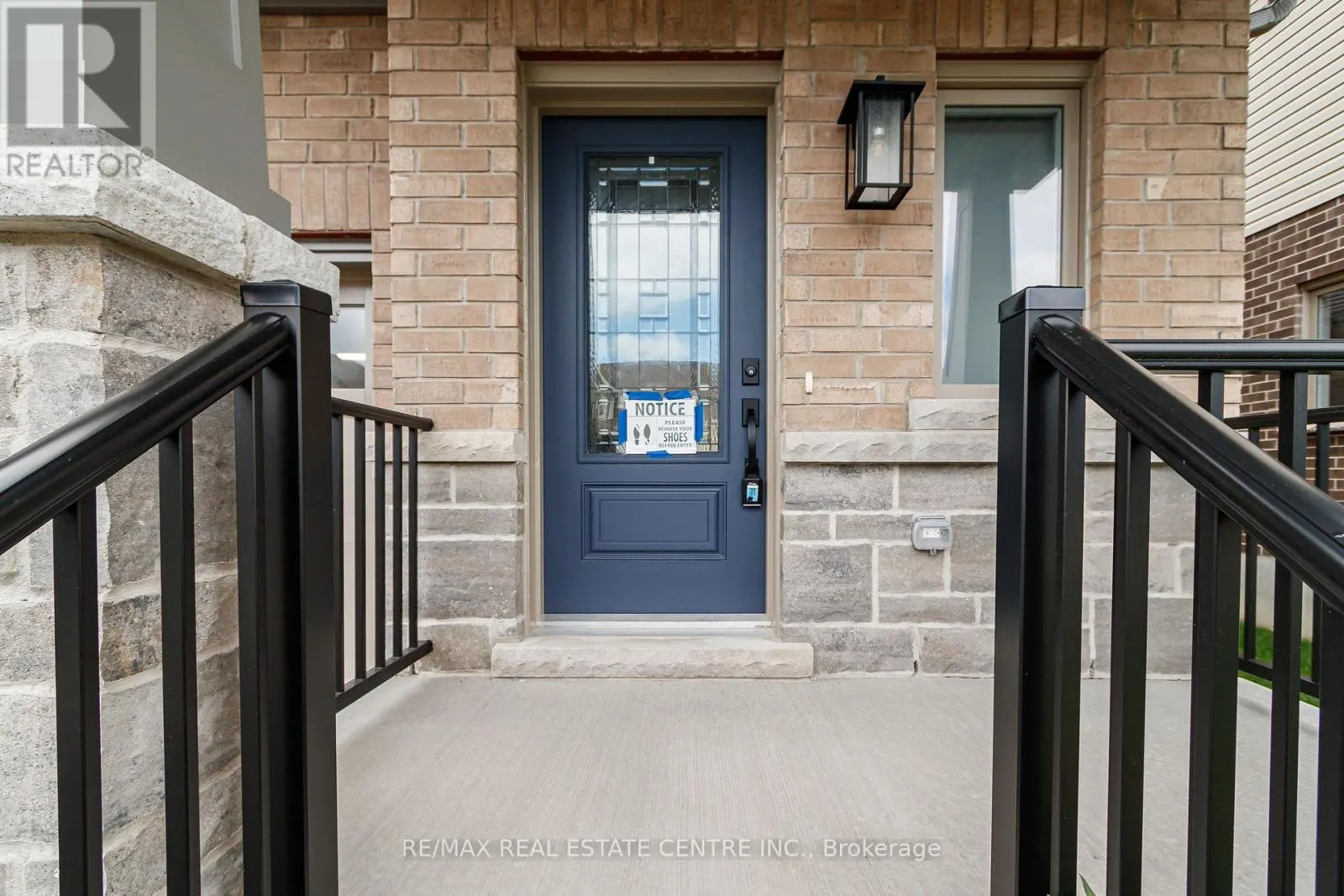15 SHIPLEY AVENUE W