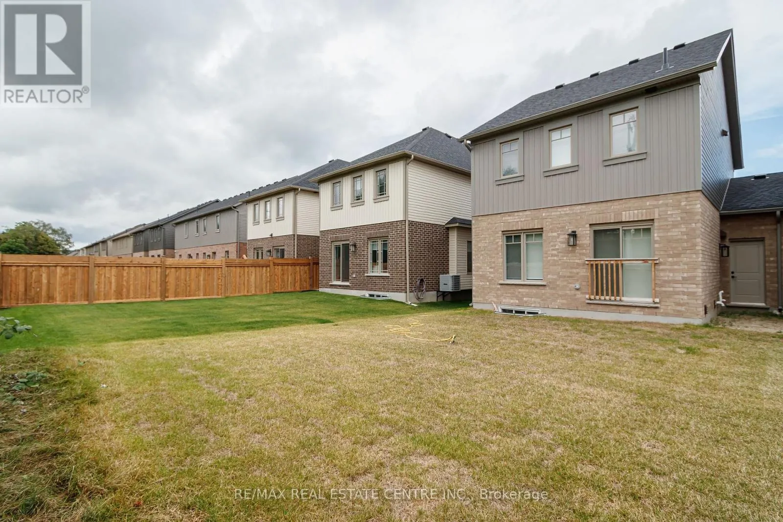 15 SHIPLEY AVENUE W