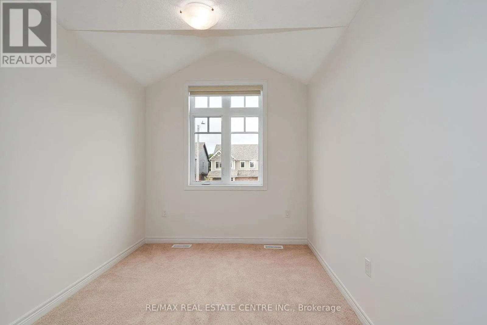 15 SHIPLEY AVENUE W