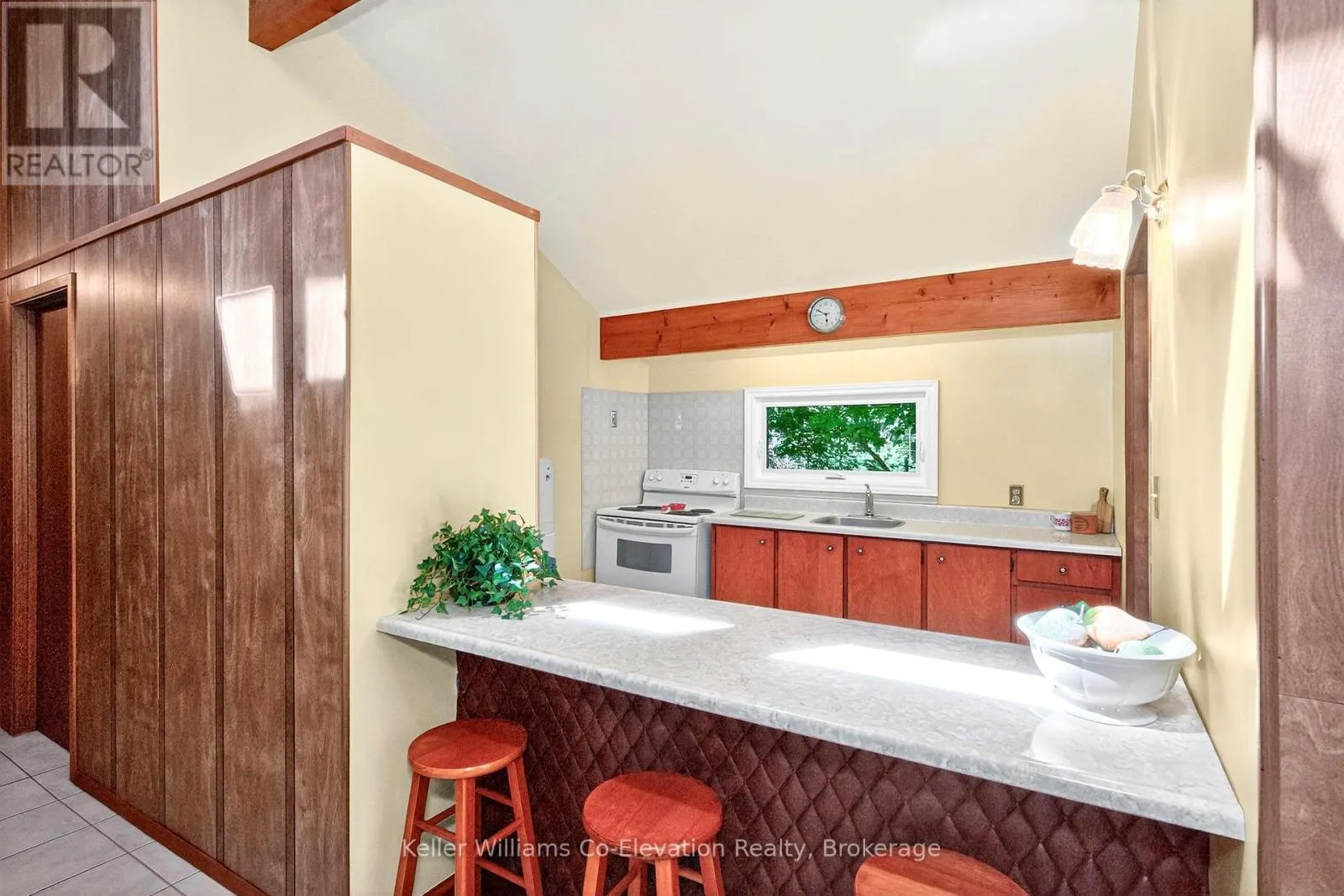 35 CROOKED CREEK CRESCENT