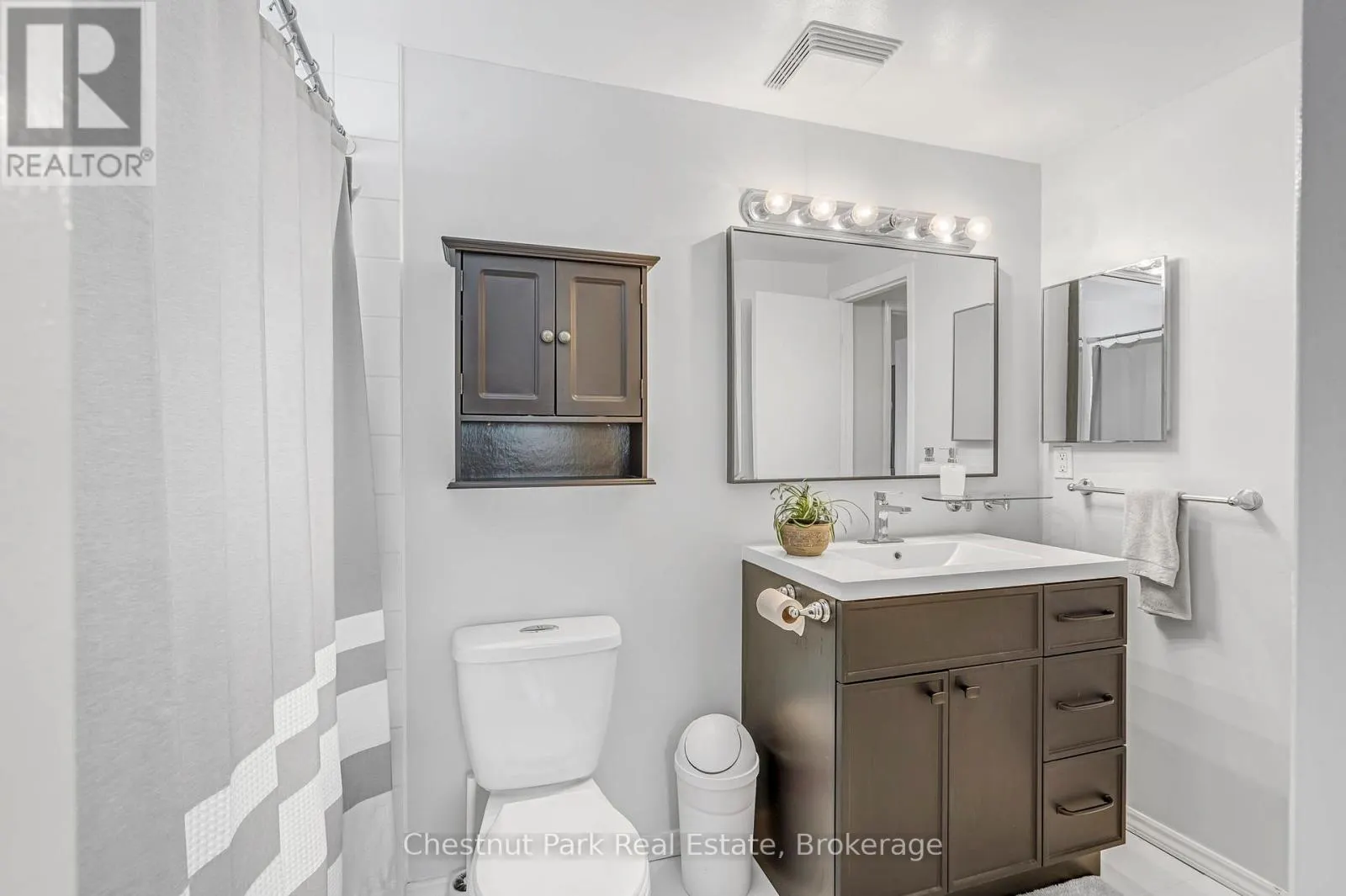204 HICKLING TRAIL