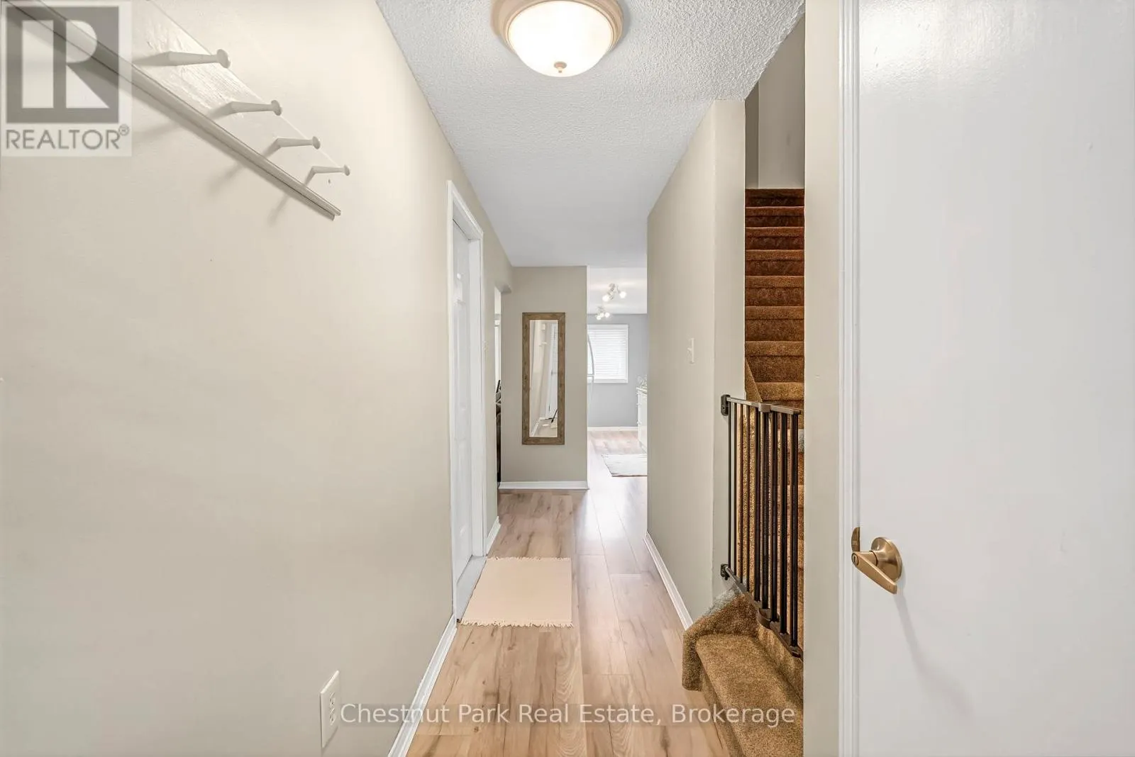 204 HICKLING TRAIL