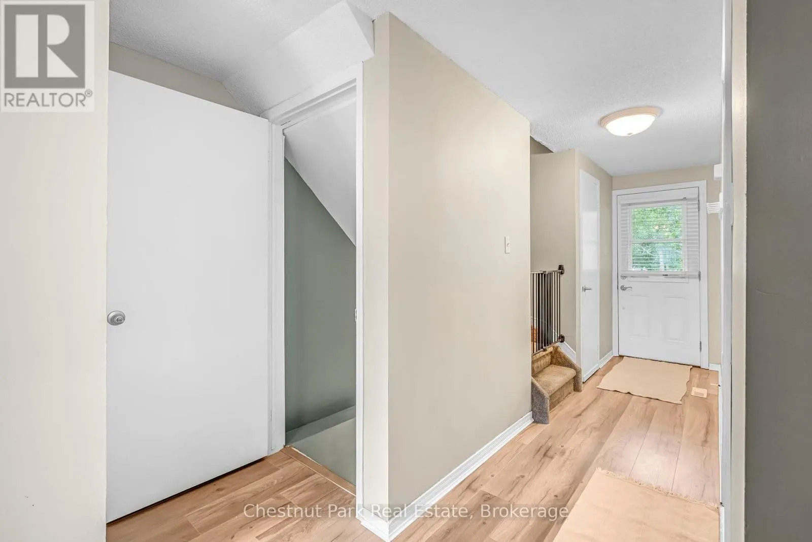 204 HICKLING TRAIL