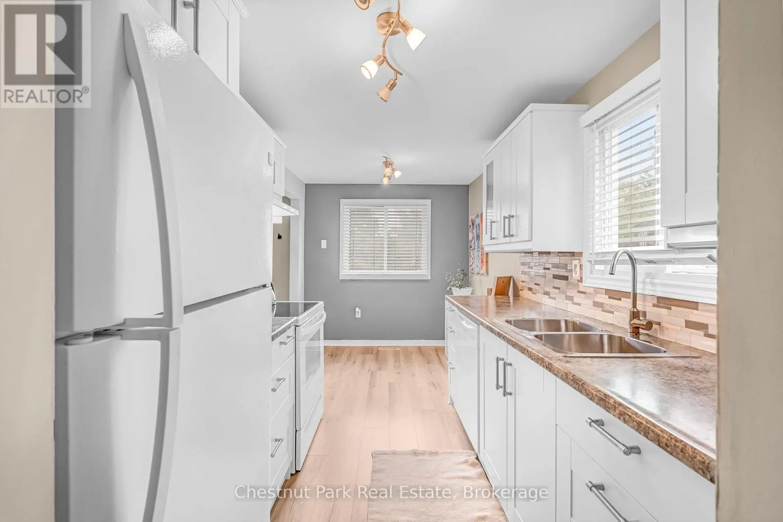 204 HICKLING TRAIL