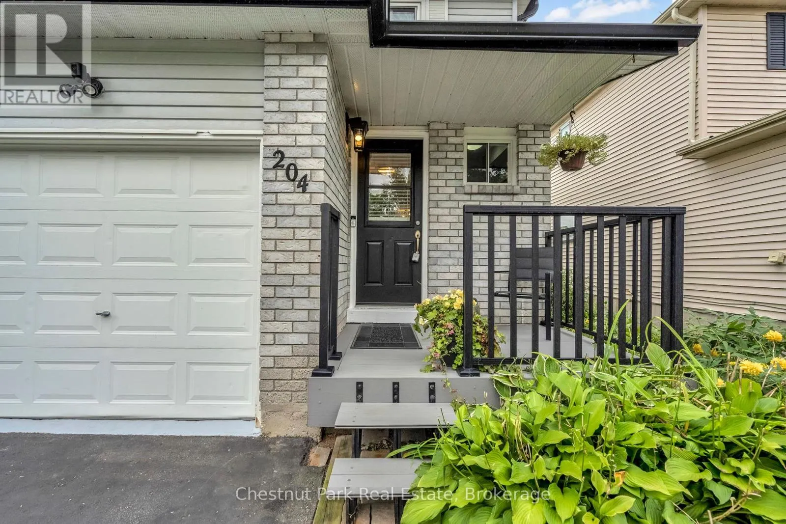 204 HICKLING TRAIL