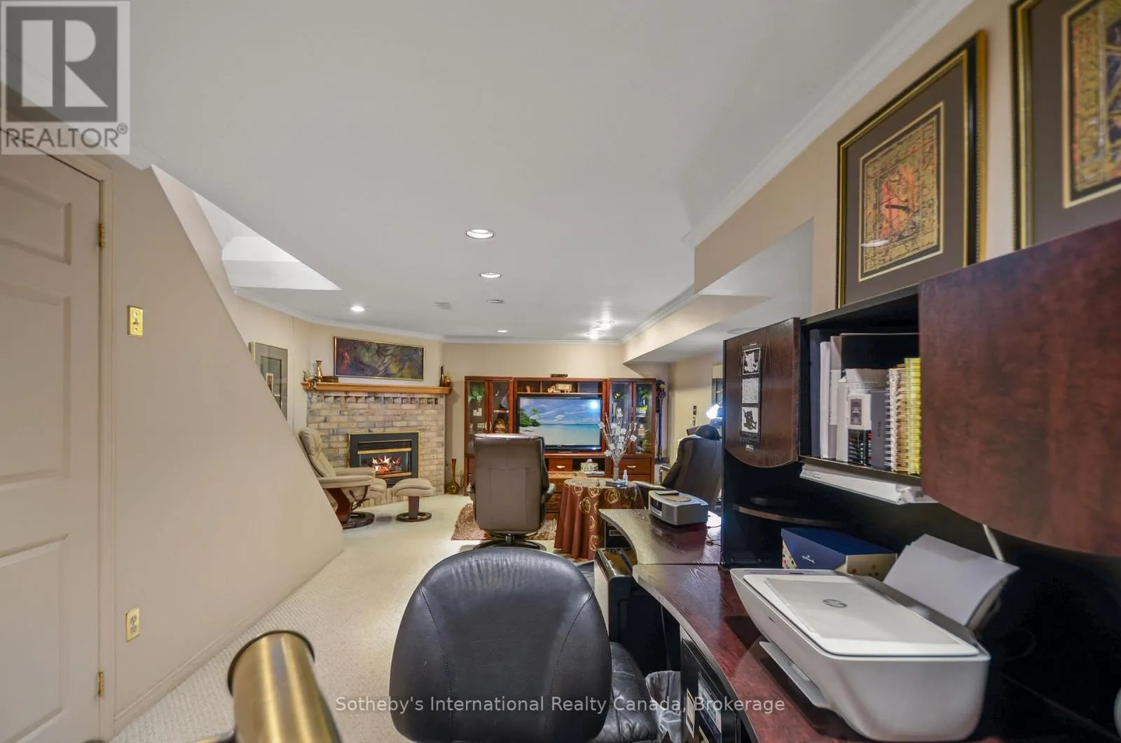 5 - 1 OLIVE CRESCENT, #5