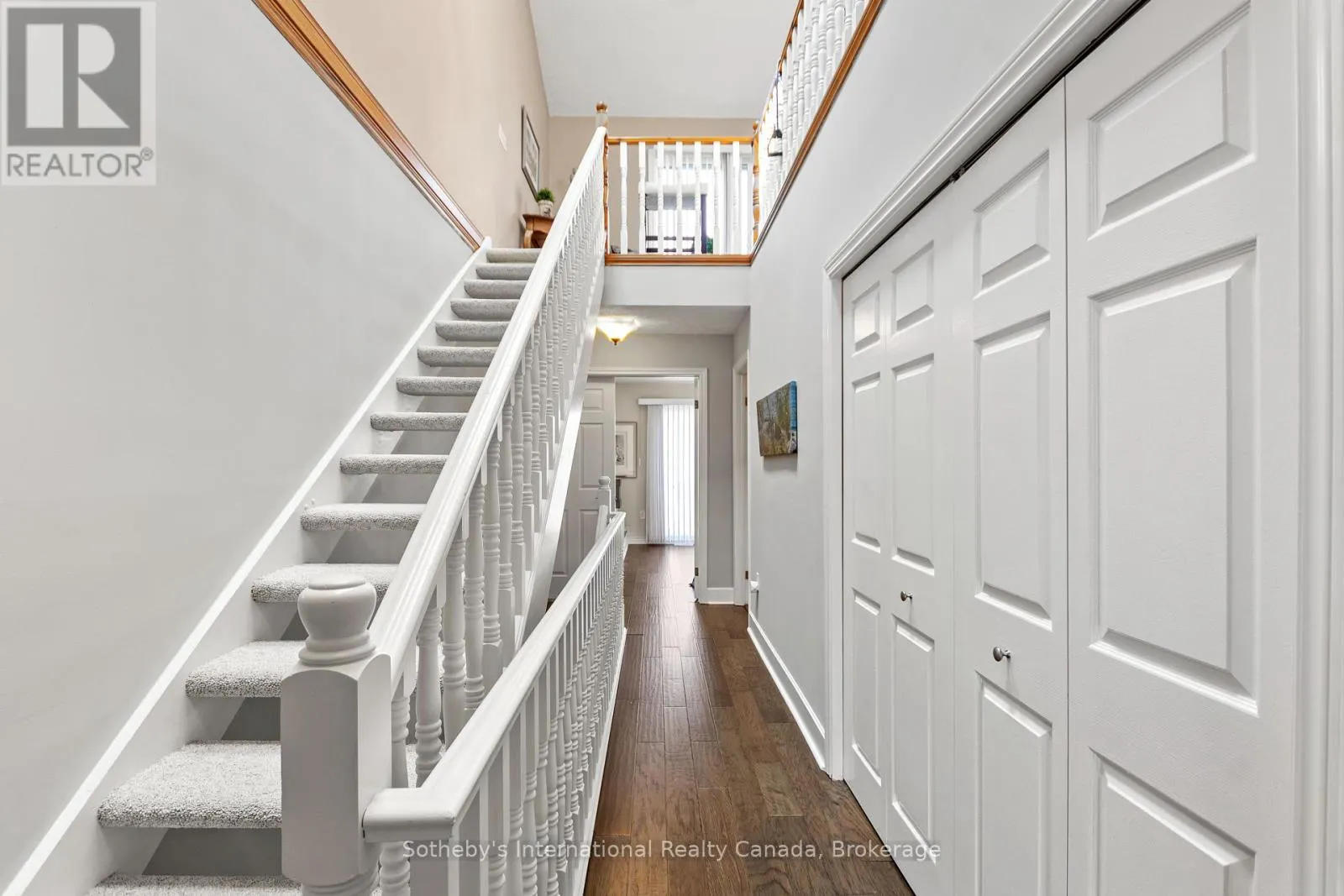 10 - 8 BECK BOULEVARD, #10