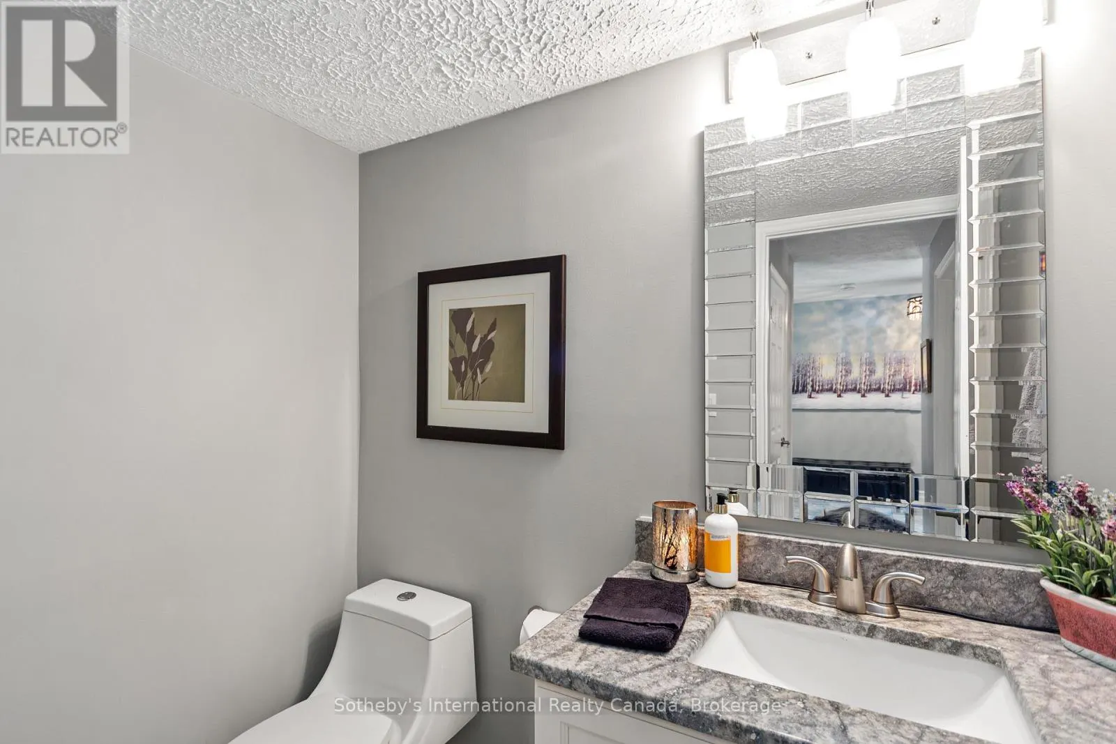 10 - 8 BECK BOULEVARD, #10
