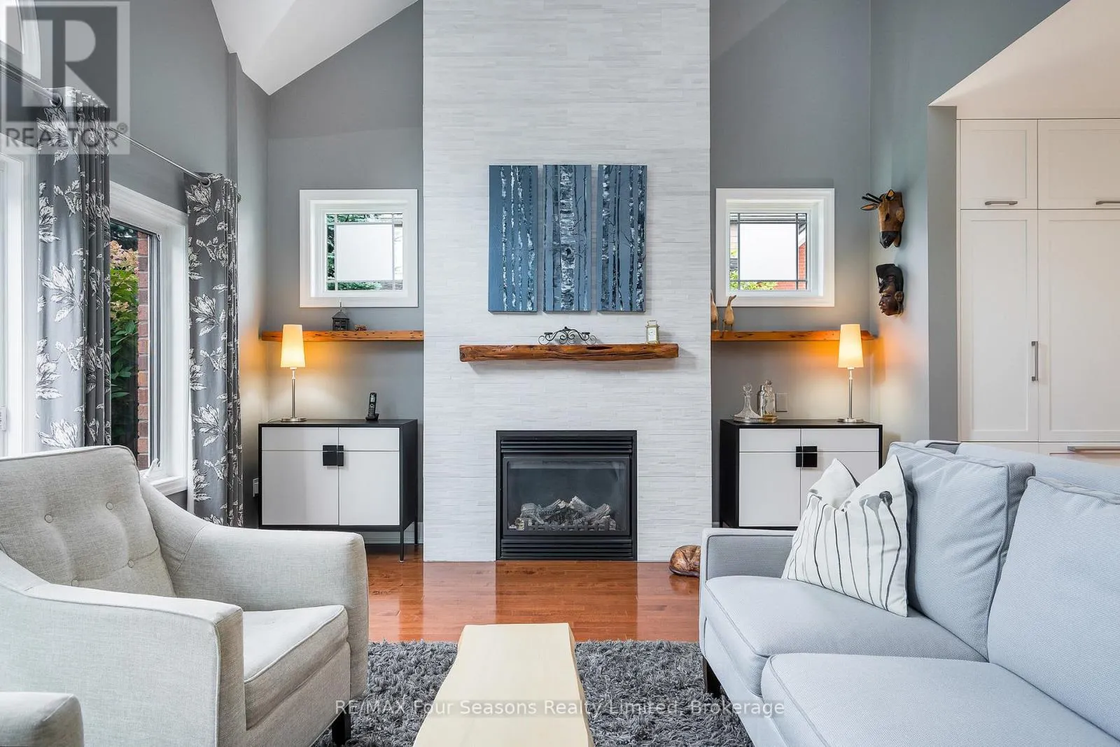 13 WESTMOUNT MEWS