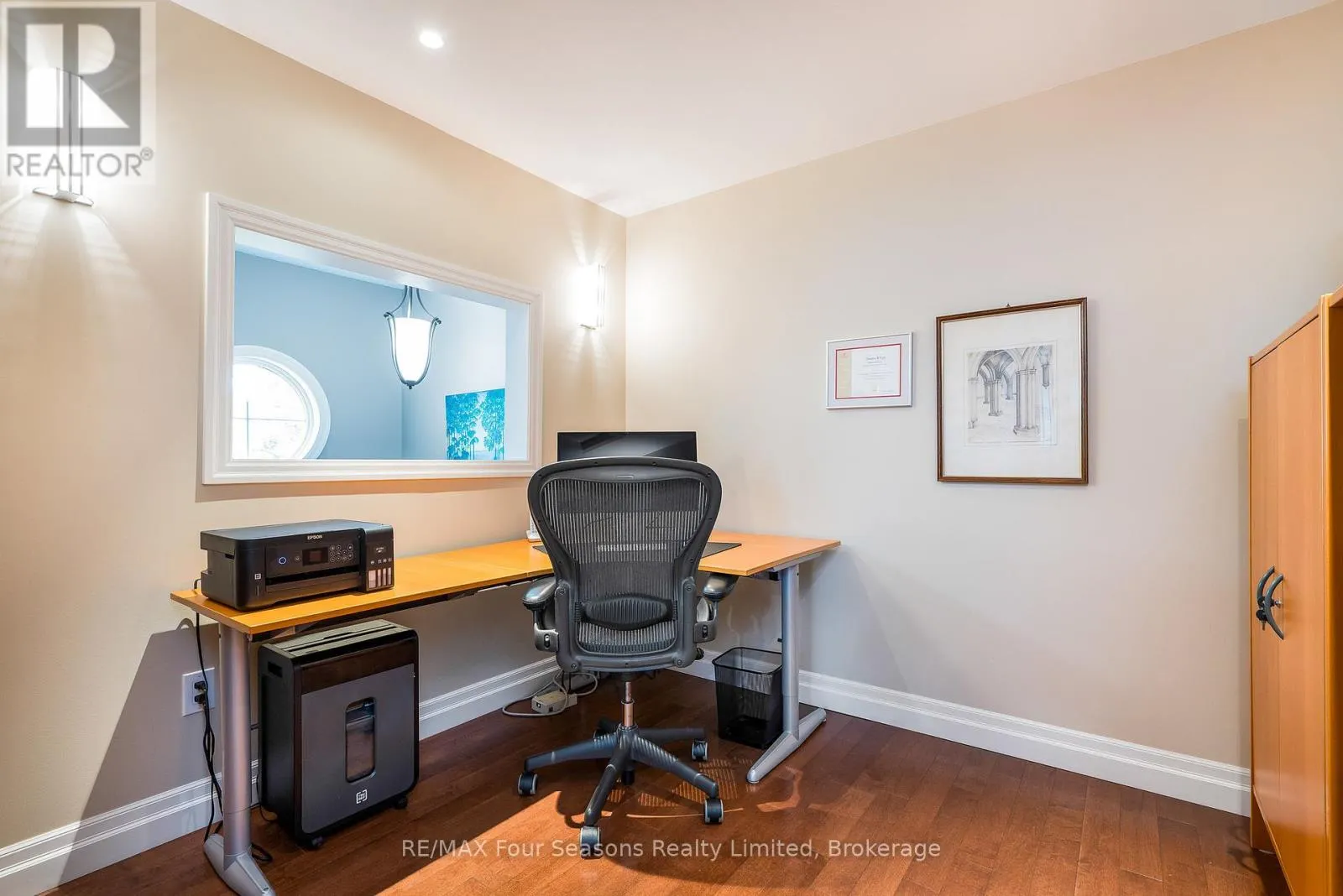 13 WESTMOUNT MEWS