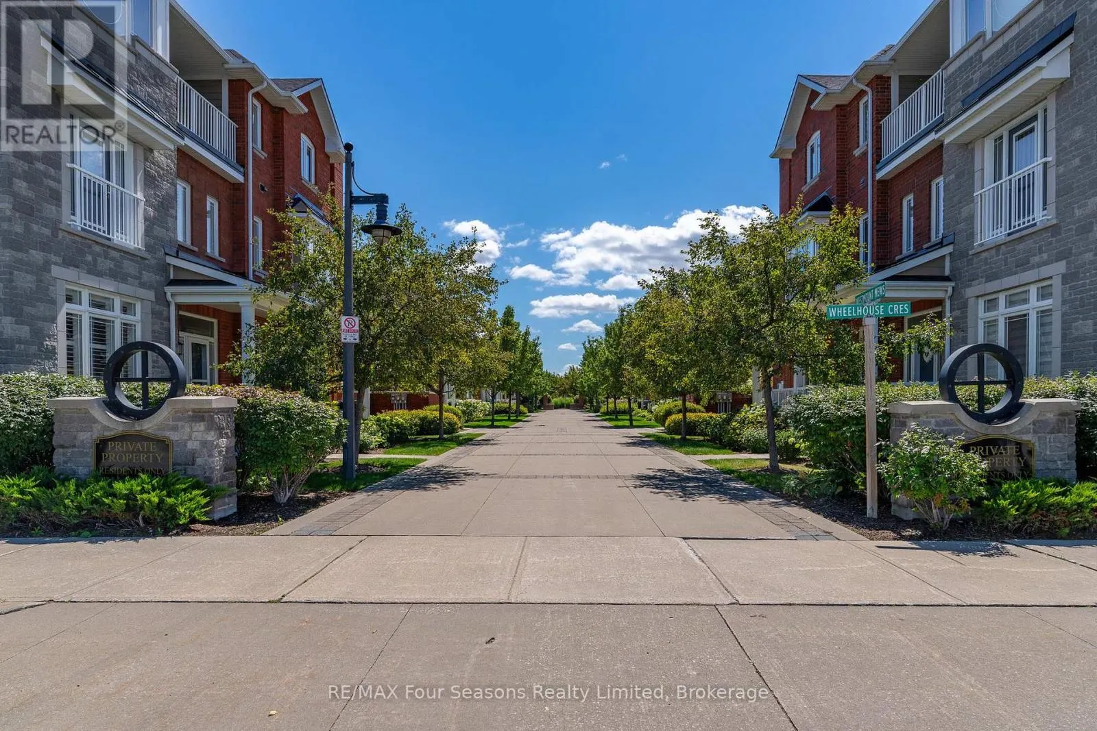 13 WESTMOUNT MEWS