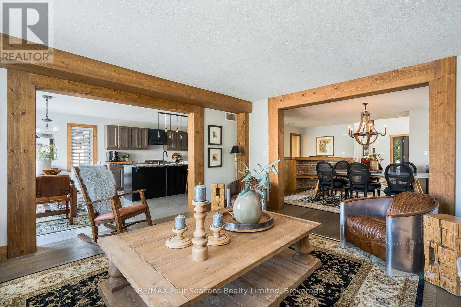 5 KAYLA CRESCENT N