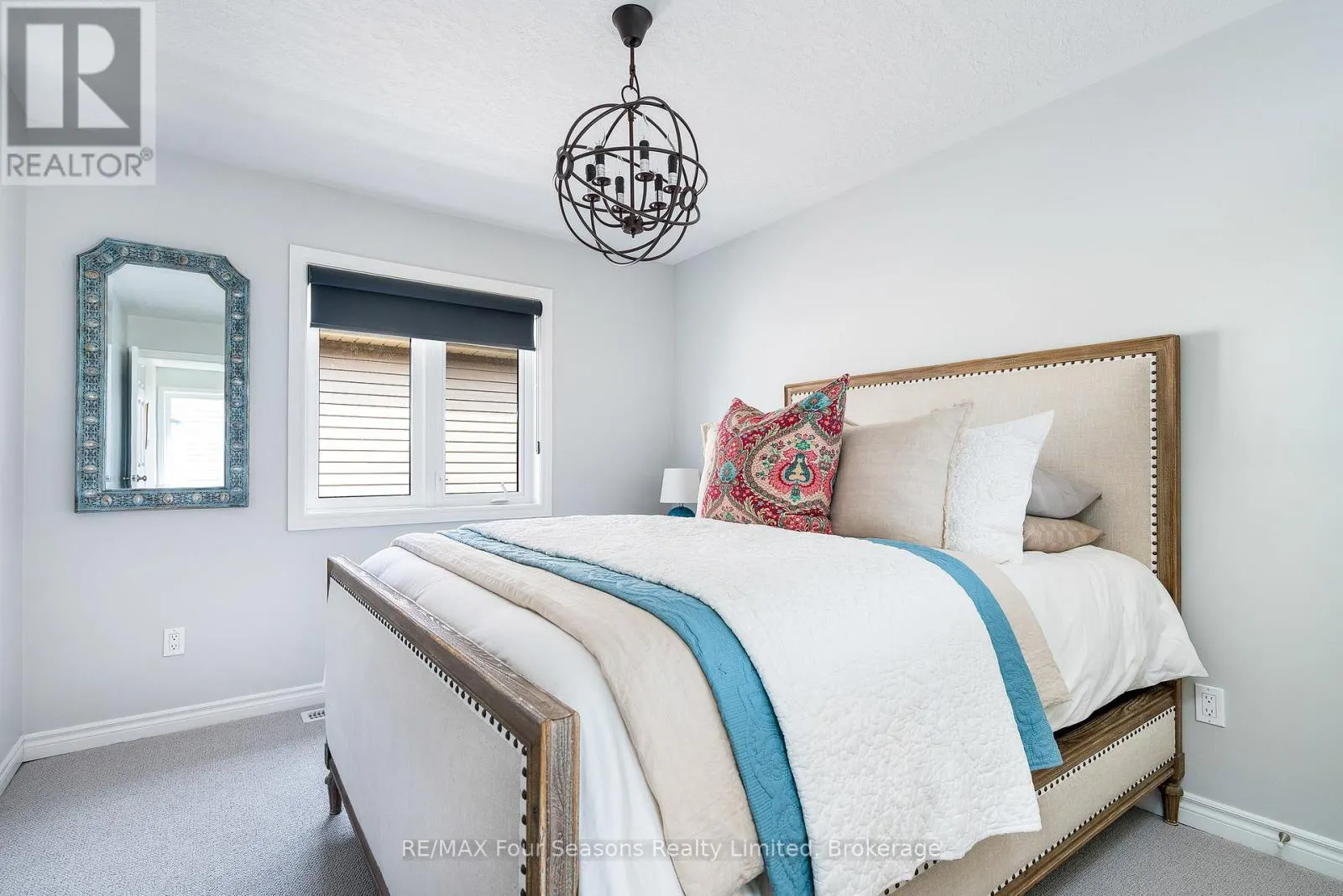 5 KAYLA CRESCENT N