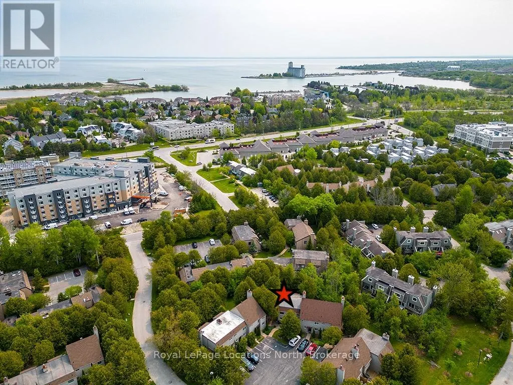 10 - 134 ESCARPMENT CRESCENT, #10