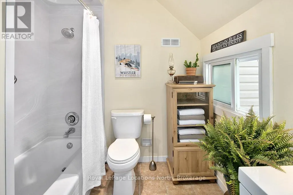 10 - 134 ESCARPMENT CRESCENT, #10