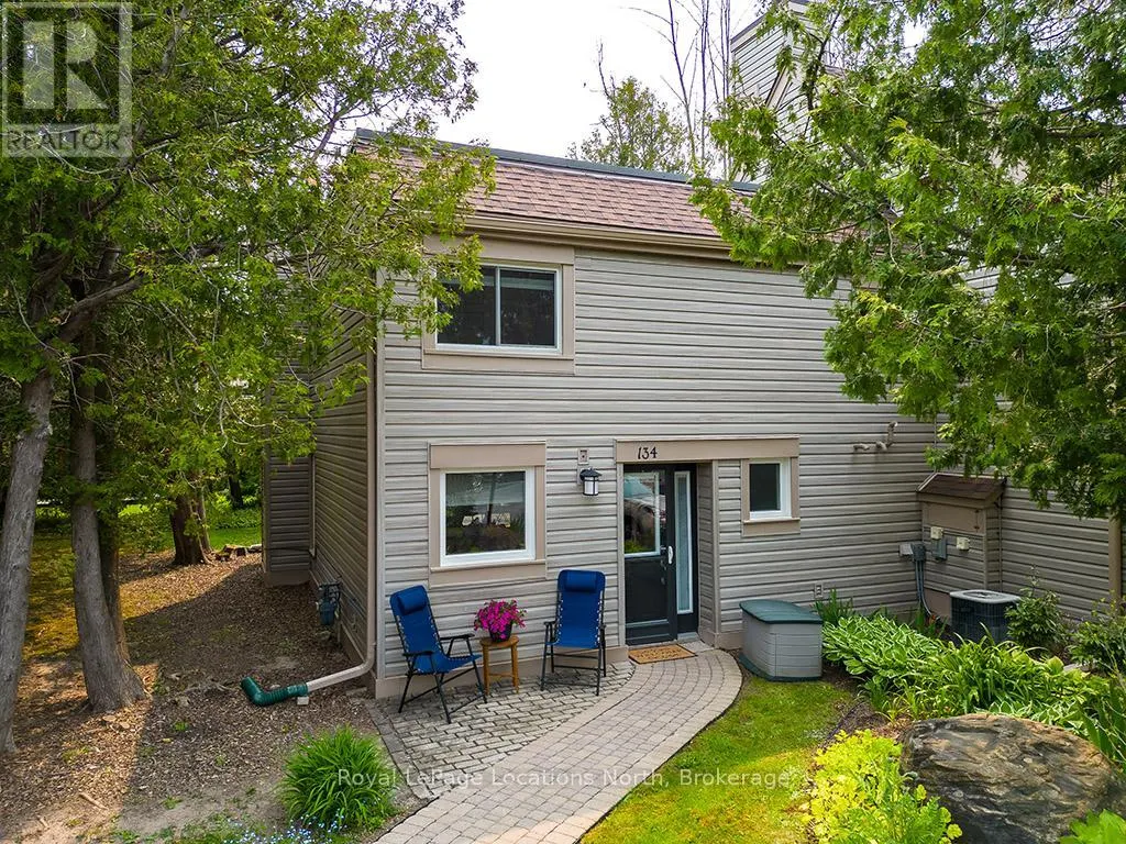 10 - 134 ESCARPMENT CRESCENT, #10