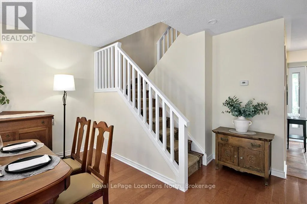 10 - 134 ESCARPMENT CRESCENT, #10