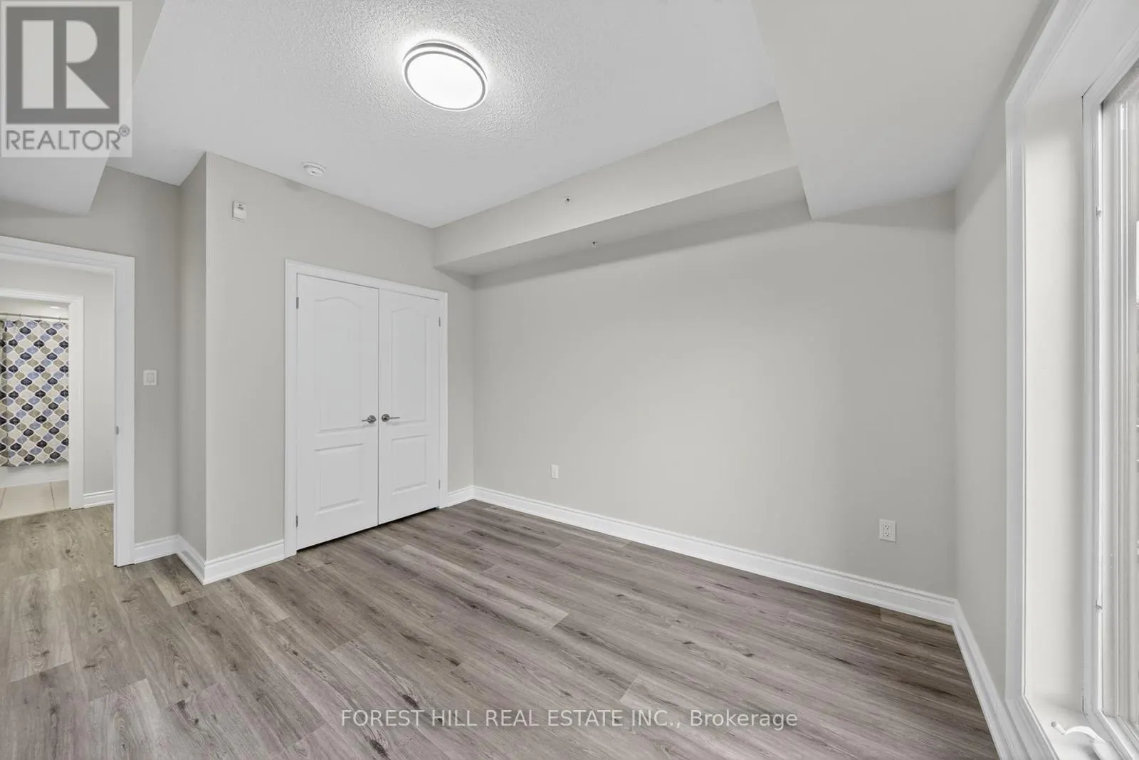 106 - 100 DEAN AVENUE