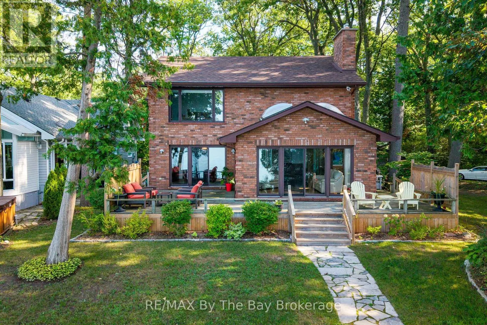 38 WILLOW DRIVE