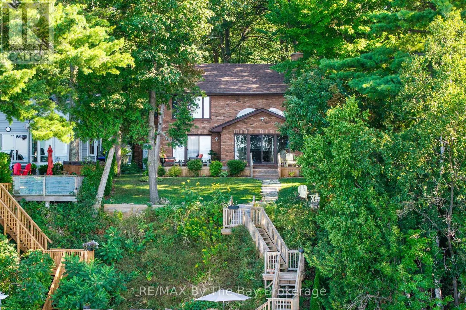 38 WILLOW DRIVE