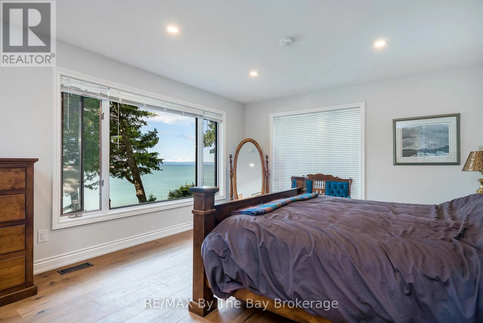 38 WILLOW DRIVE