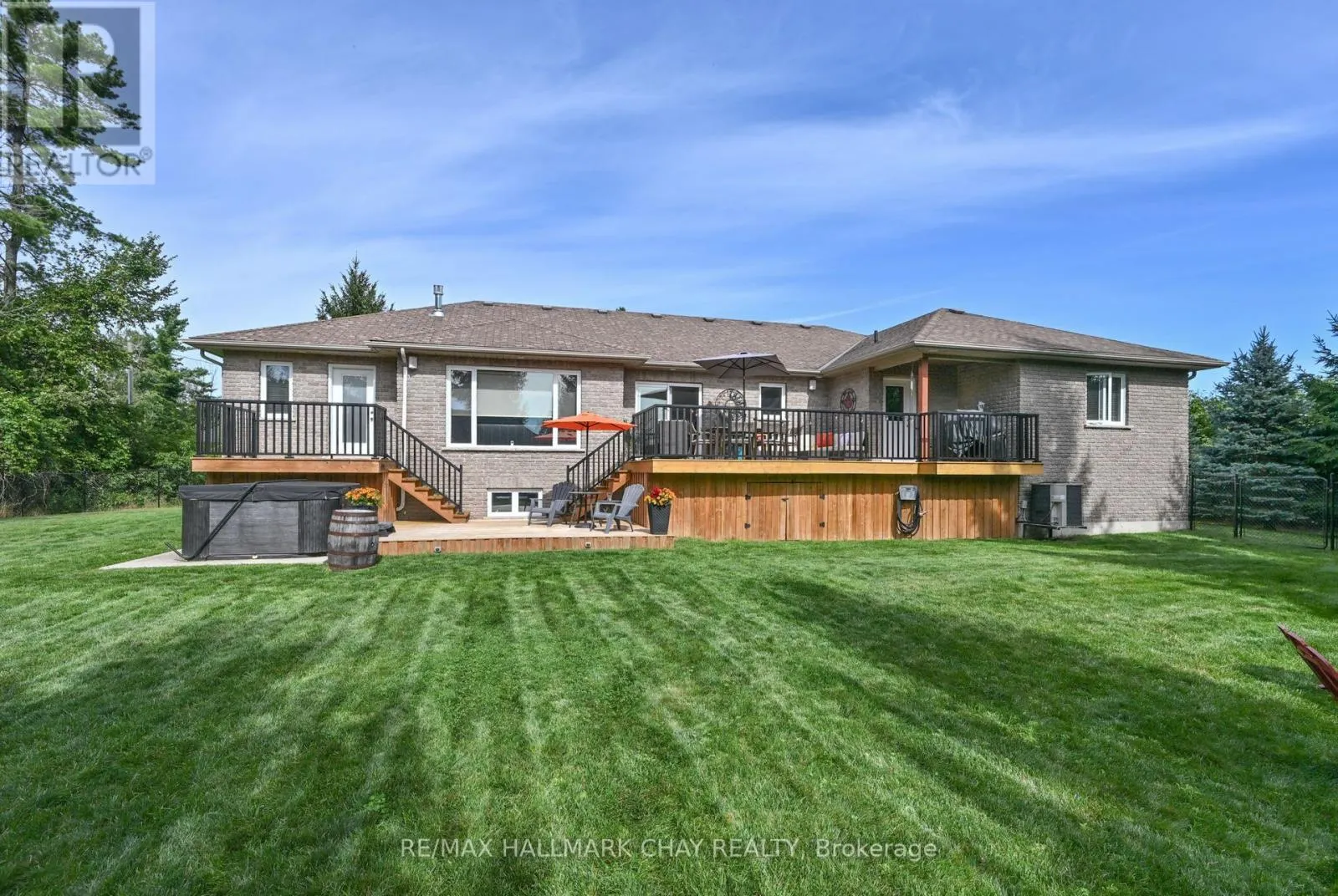 12 SYMOND AVENUE