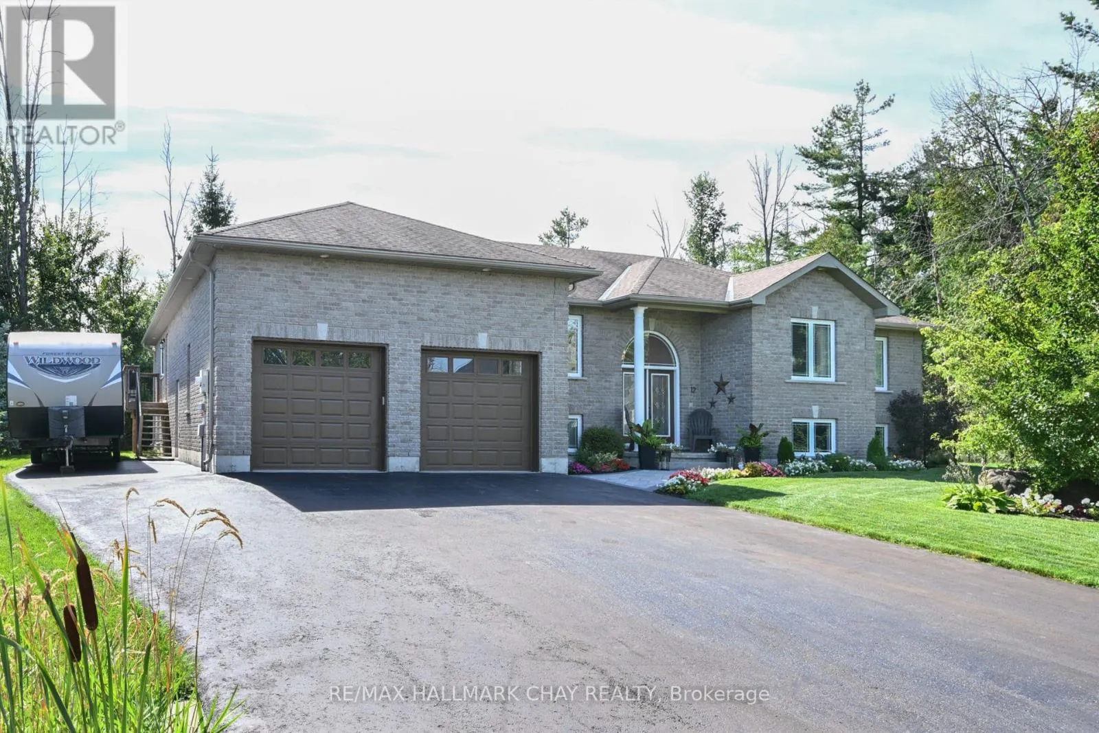 12 SYMOND AVENUE