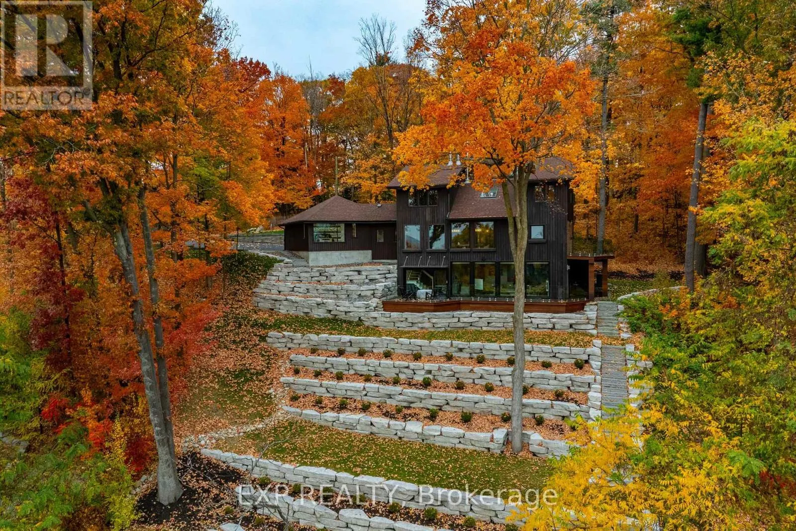 11 CRESTWOOD DRIVE
