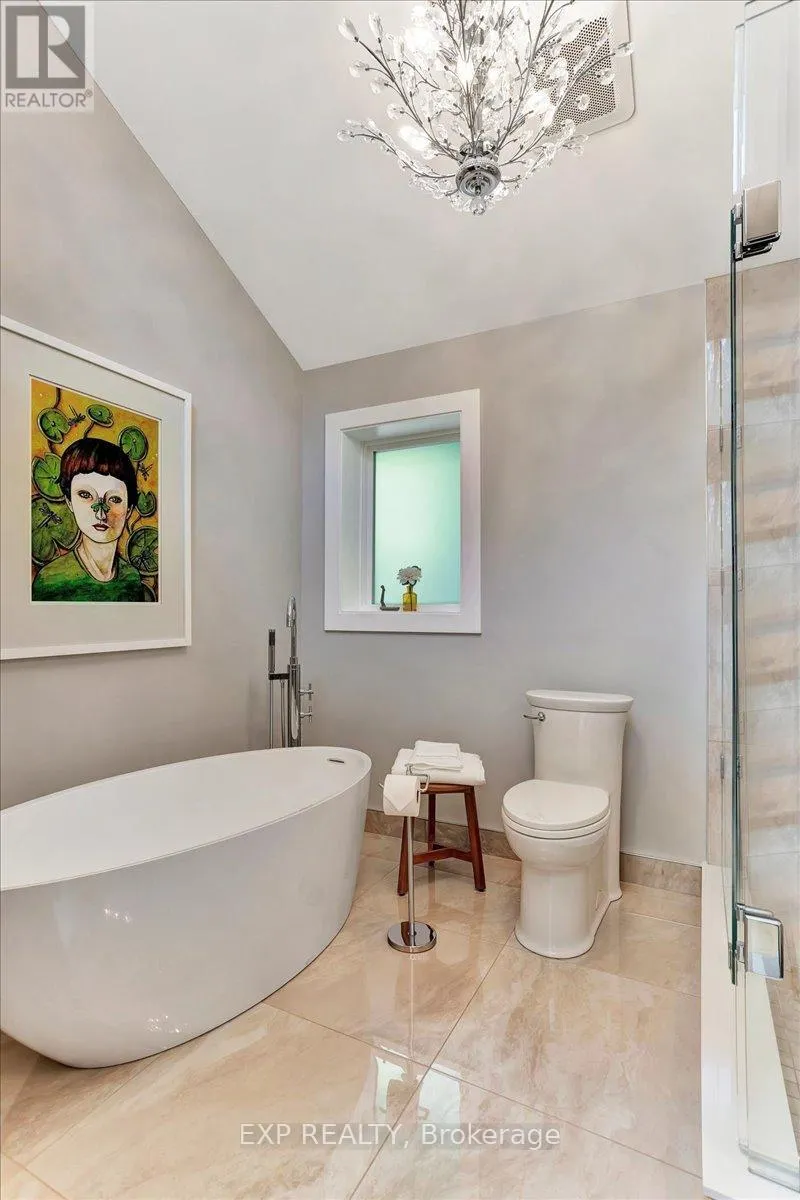 11 CRESTWOOD DRIVE