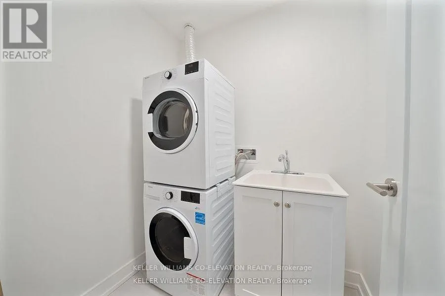 414 - 185 DUNLOP STREET E