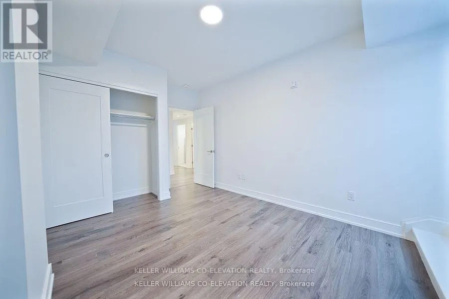 414 - 185 DUNLOP STREET E