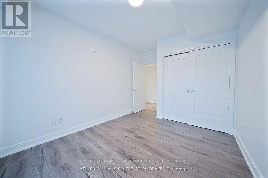 414 - 185 DUNLOP STREET E