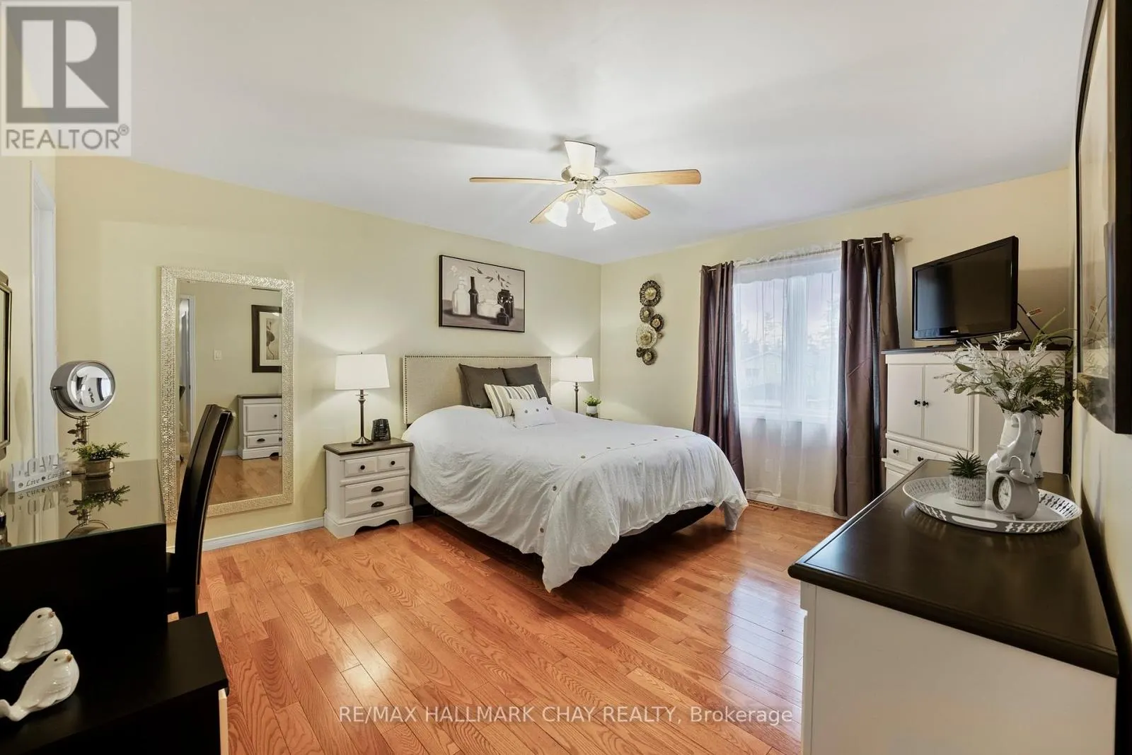 40 IDLEWOOD DRIVE