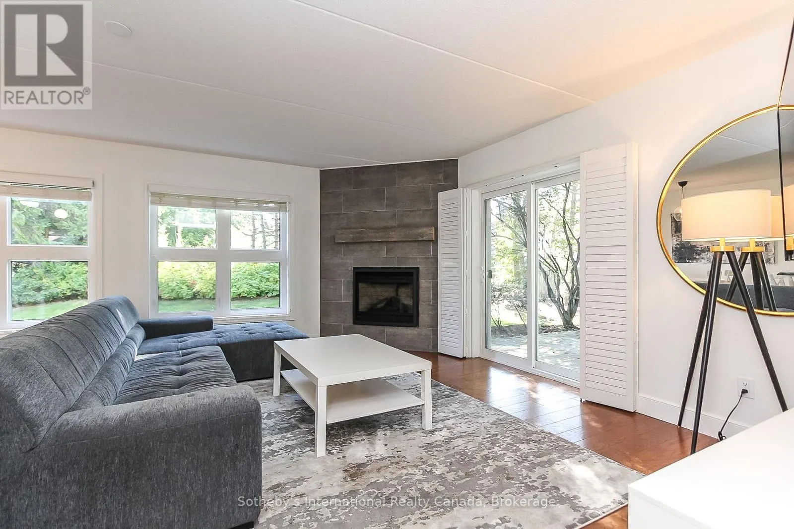 411 MARINERS WAY