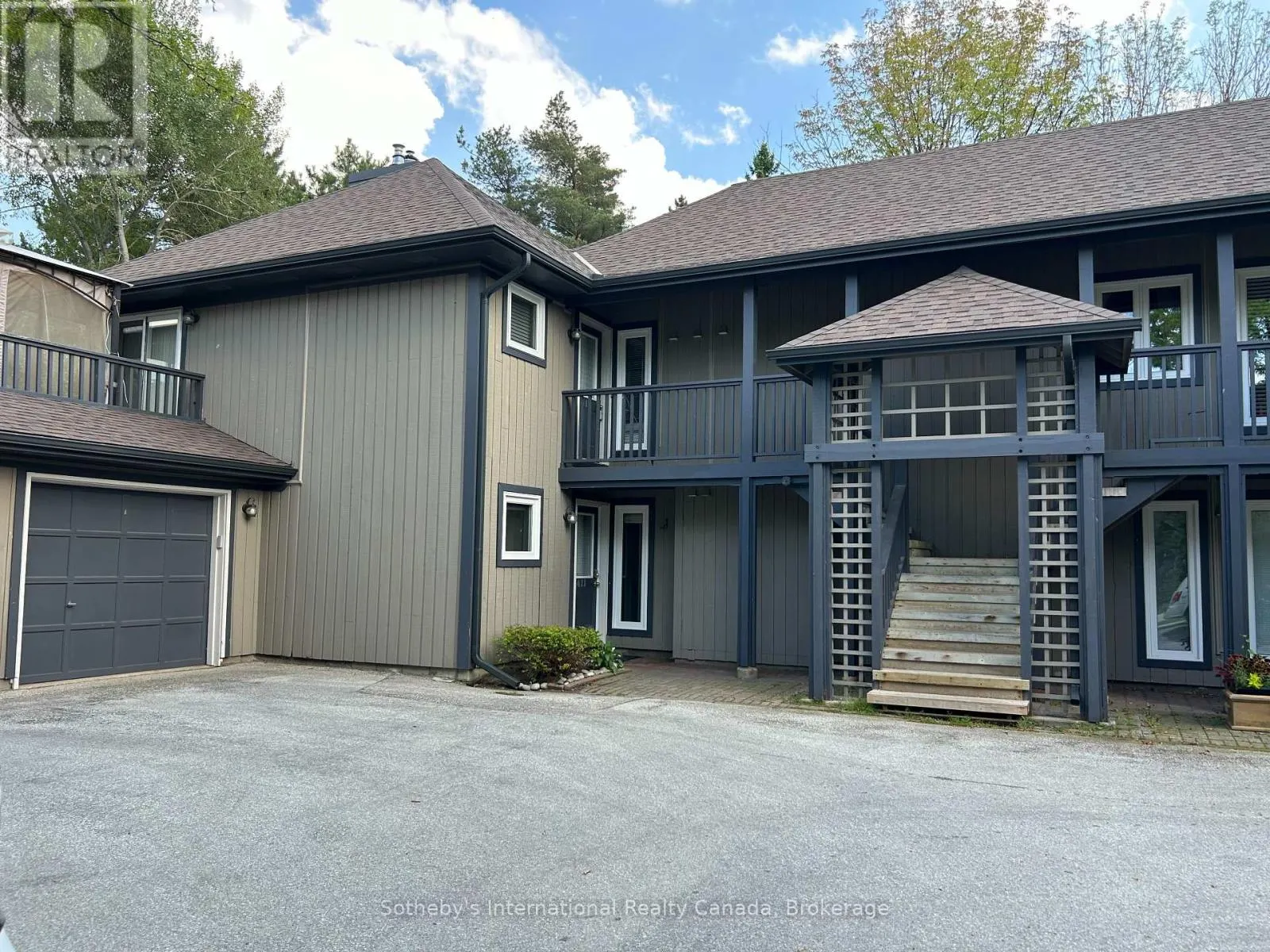 411 MARINERS WAY
