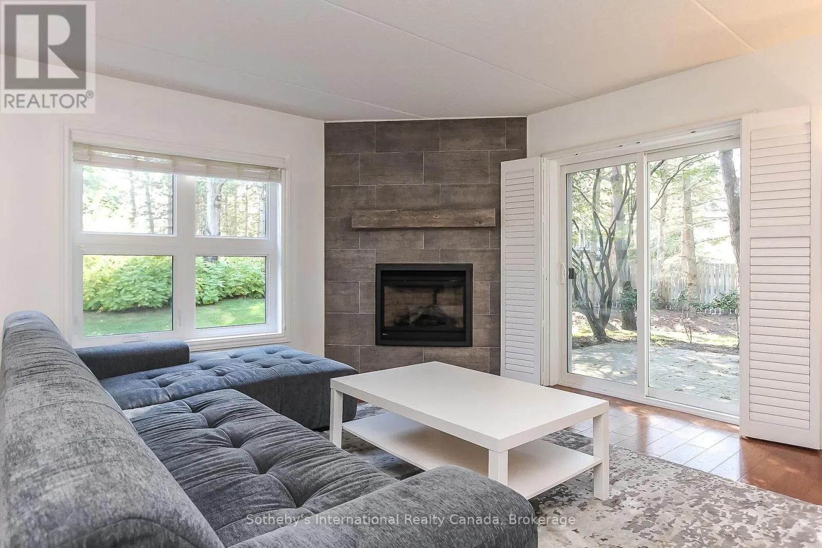 411 MARINERS WAY