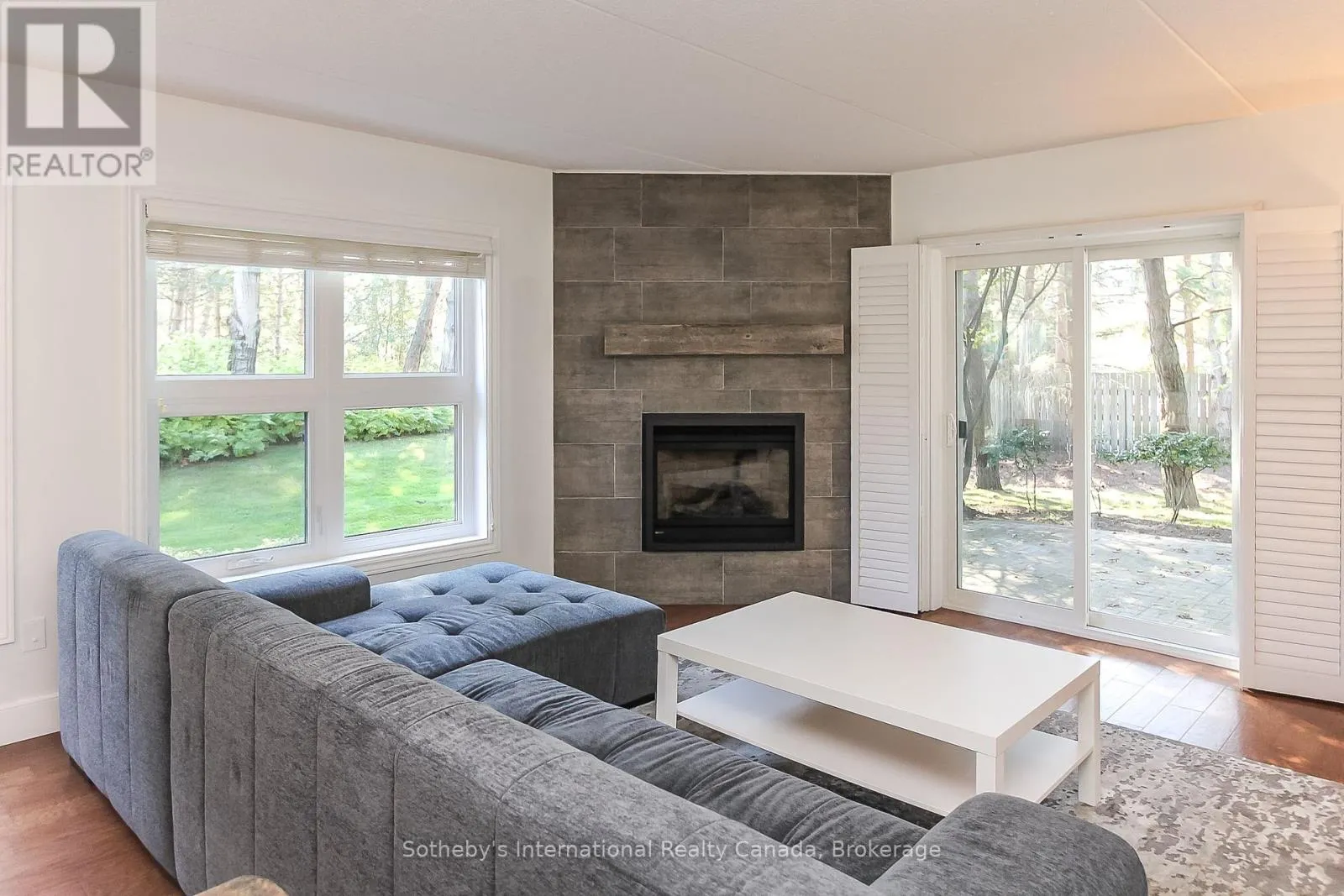411 MARINERS WAY