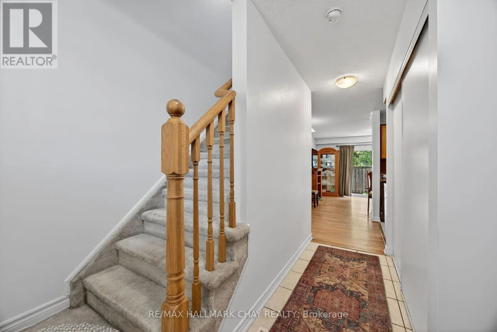 51 - 37 SOUTHWOODS CRESCENT