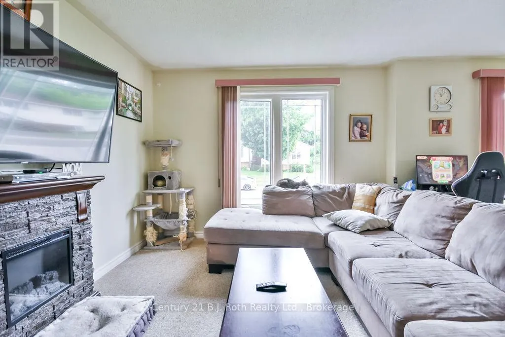 7 CHRISTINE PLACE