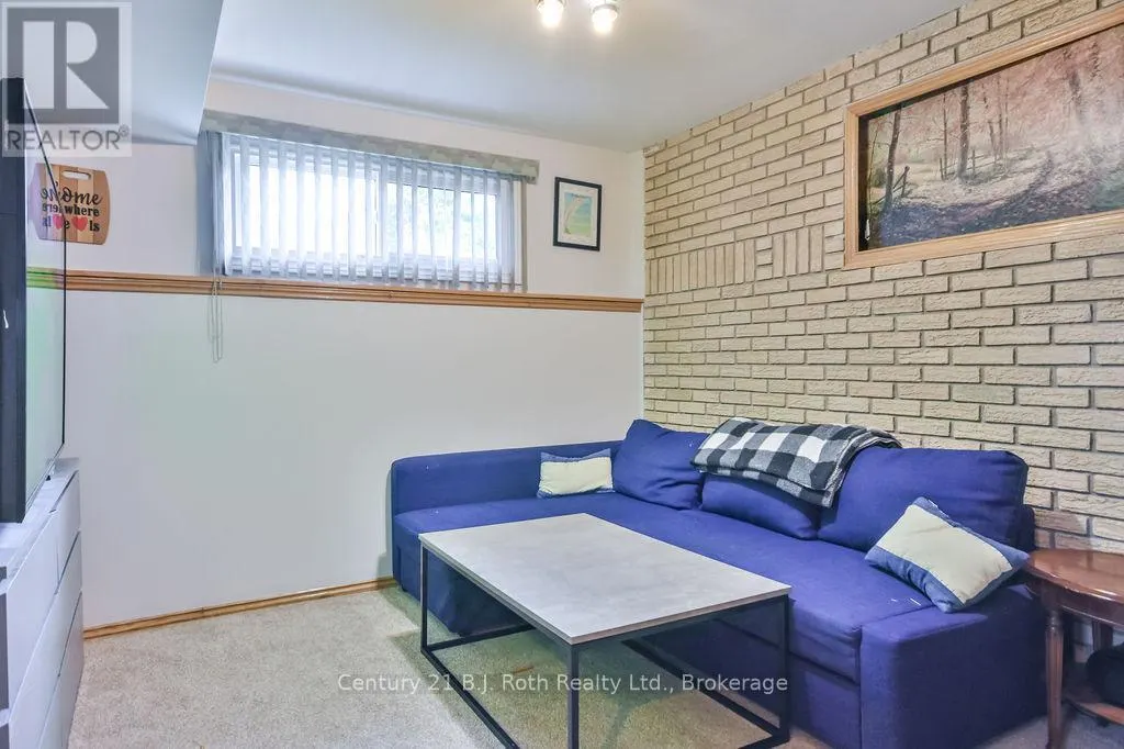 7 CHRISTINE PLACE