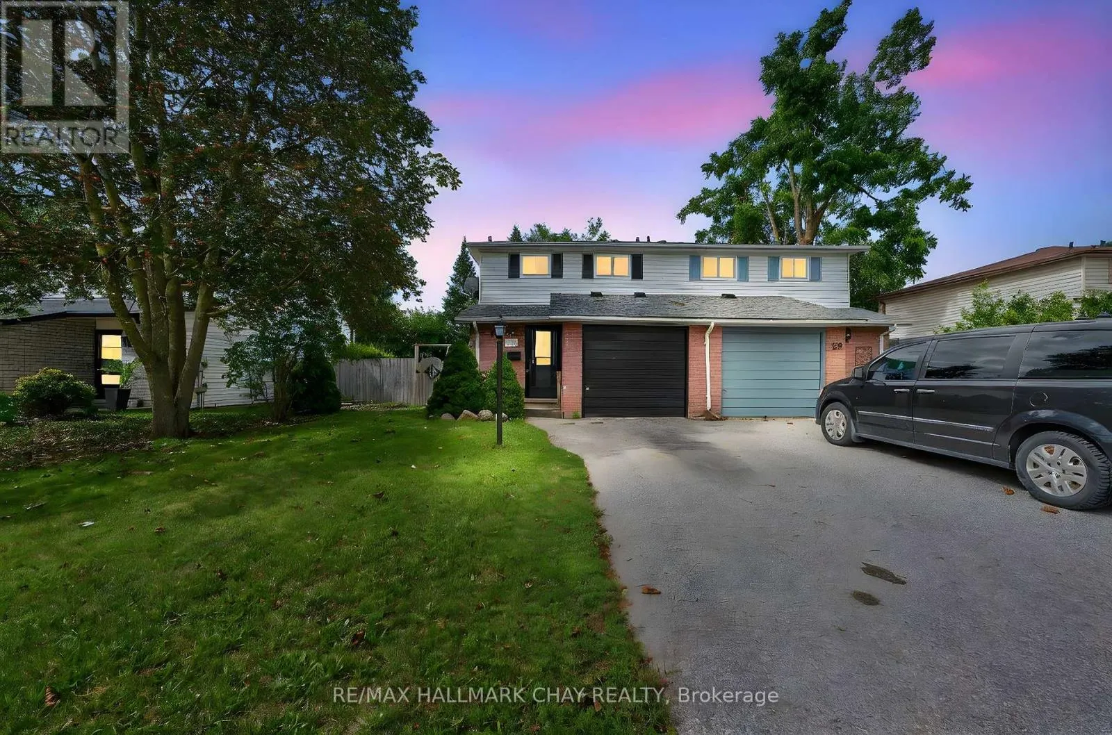 36 MOWAT CRESCENT