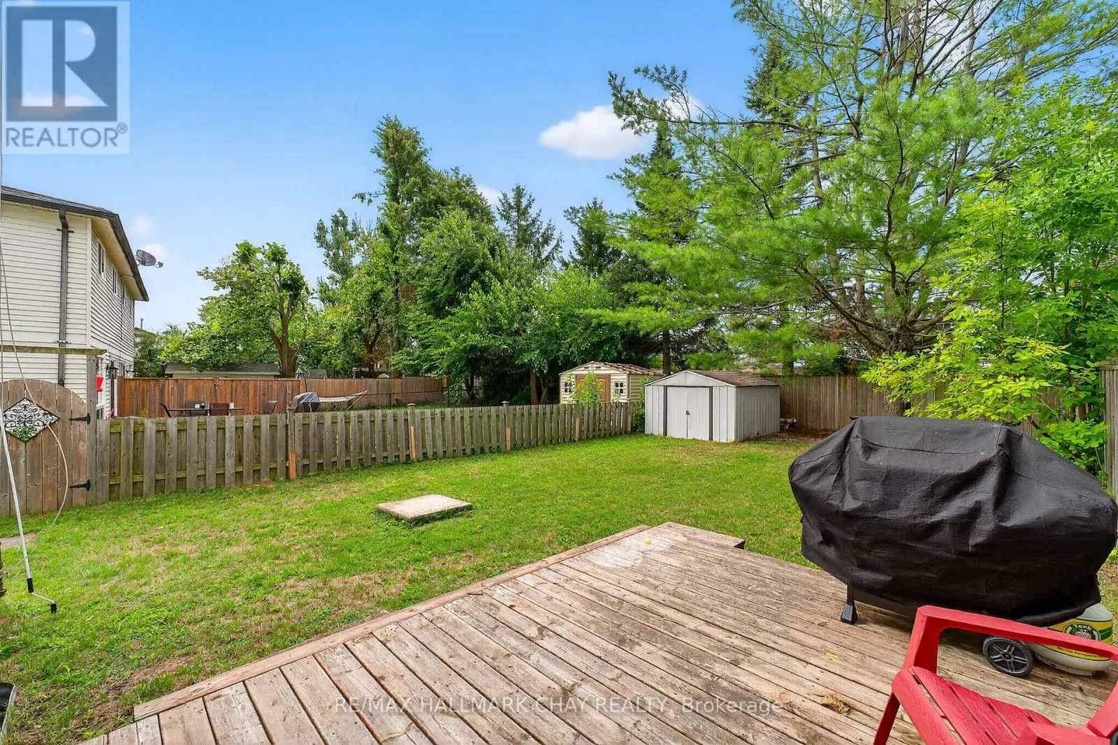 36 MOWAT CRESCENT