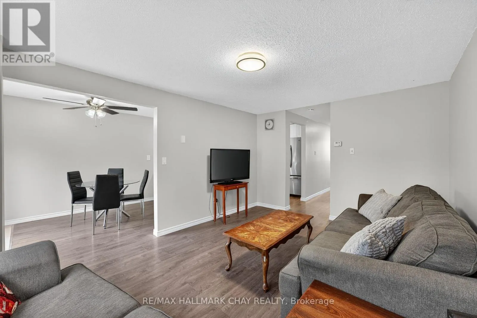 36 MOWAT CRESCENT