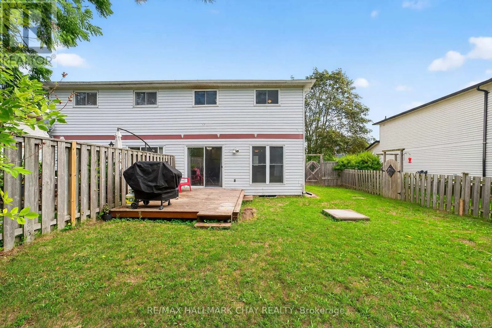 36 MOWAT CRESCENT