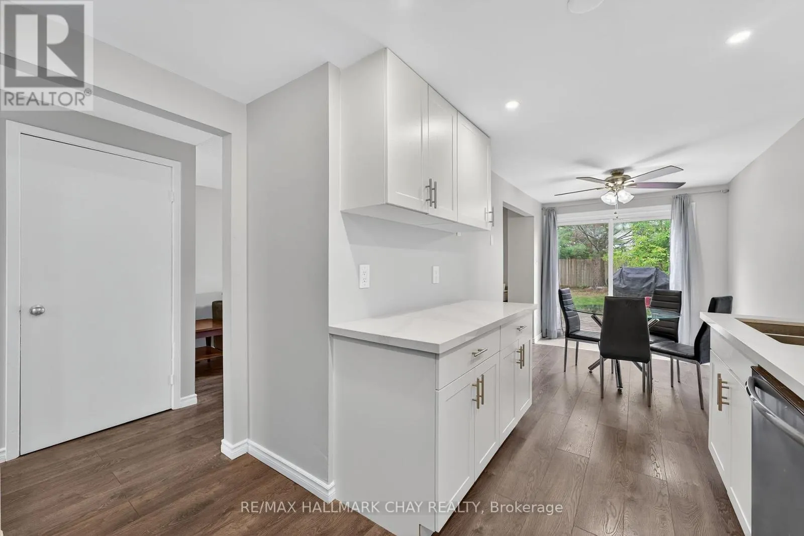 36 MOWAT CRESCENT